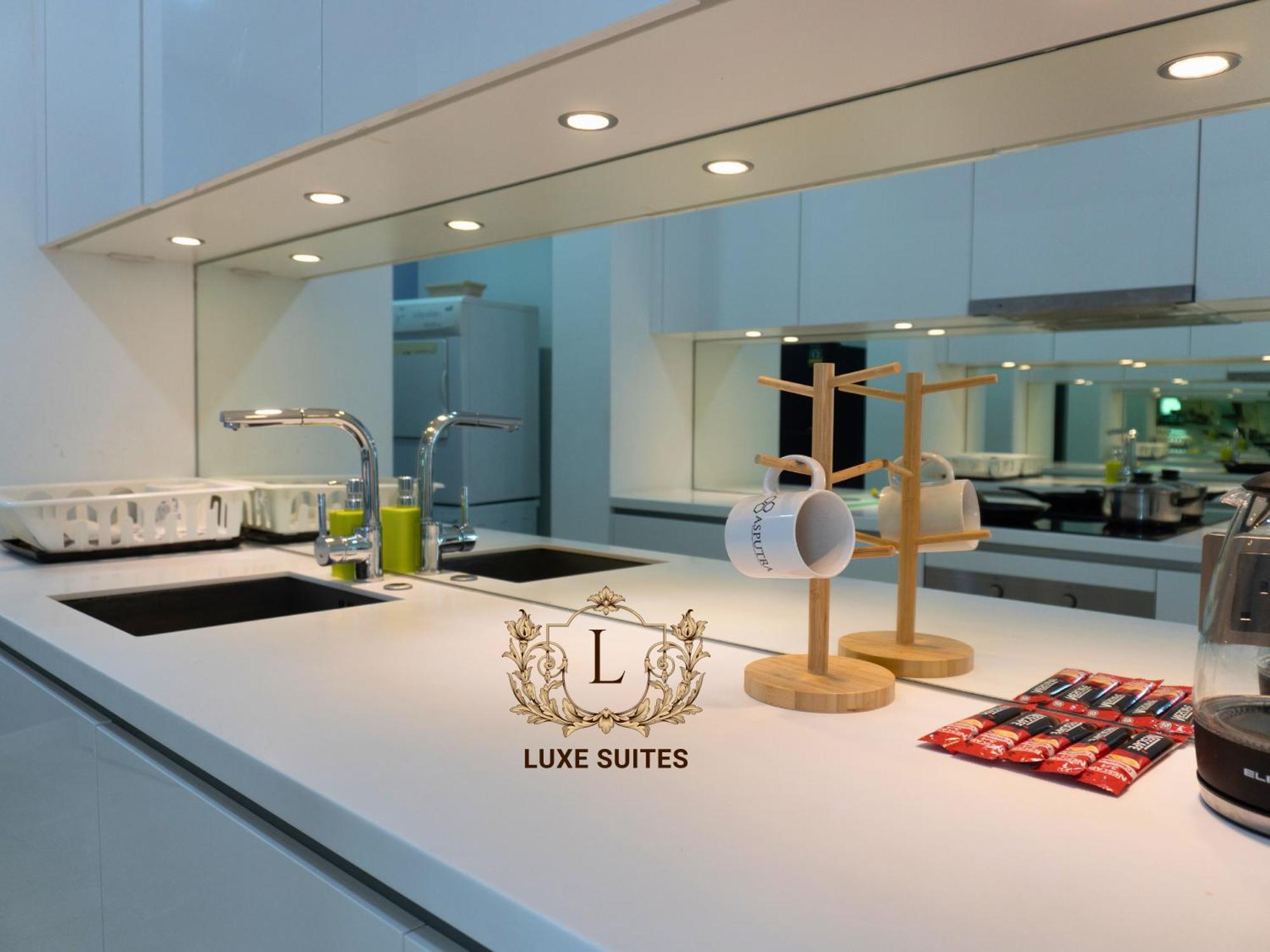 Luxe Suites At Vortex Klcc Куала-Лумпур Экстерьер фото